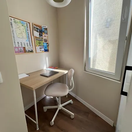 דירה Lazur - 10min Walk To *