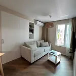 Lazur - 10min Walk To By Bulgarianhomes 아파트 부르가스