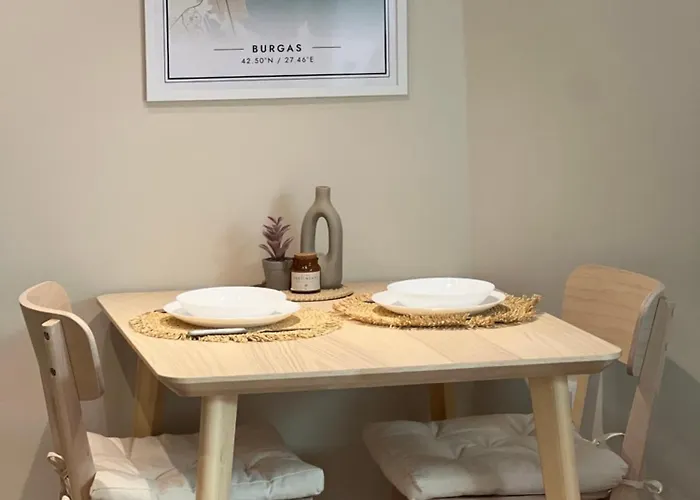Apartamento Lazur - 10min Walk To By Bulgarianhomes *