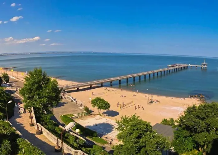 Lazur - 10min Walk To